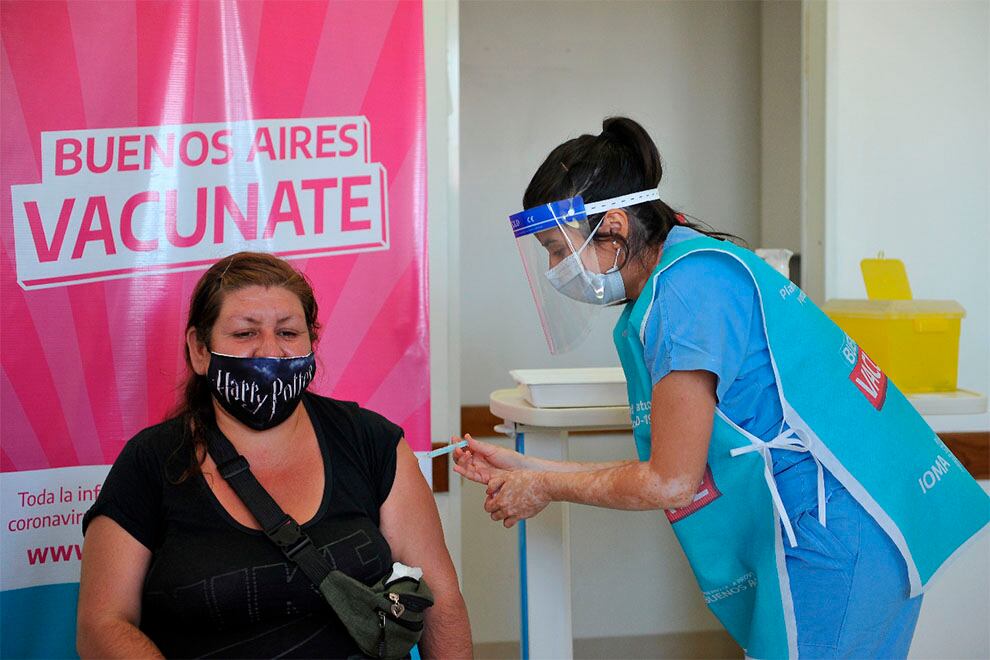 Buenos Aires Vacunate es el plan público, gratuito y optativo de vacunación contra el coronavirus de la provincia, lanzado a fines de diciembre, el más grande de la historia de Buenos Aires.