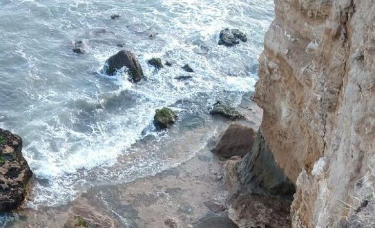 Murió un turista español que cayó más de 10 metros mientras se sacaba una foto en un acantilado de Mar del Plata.