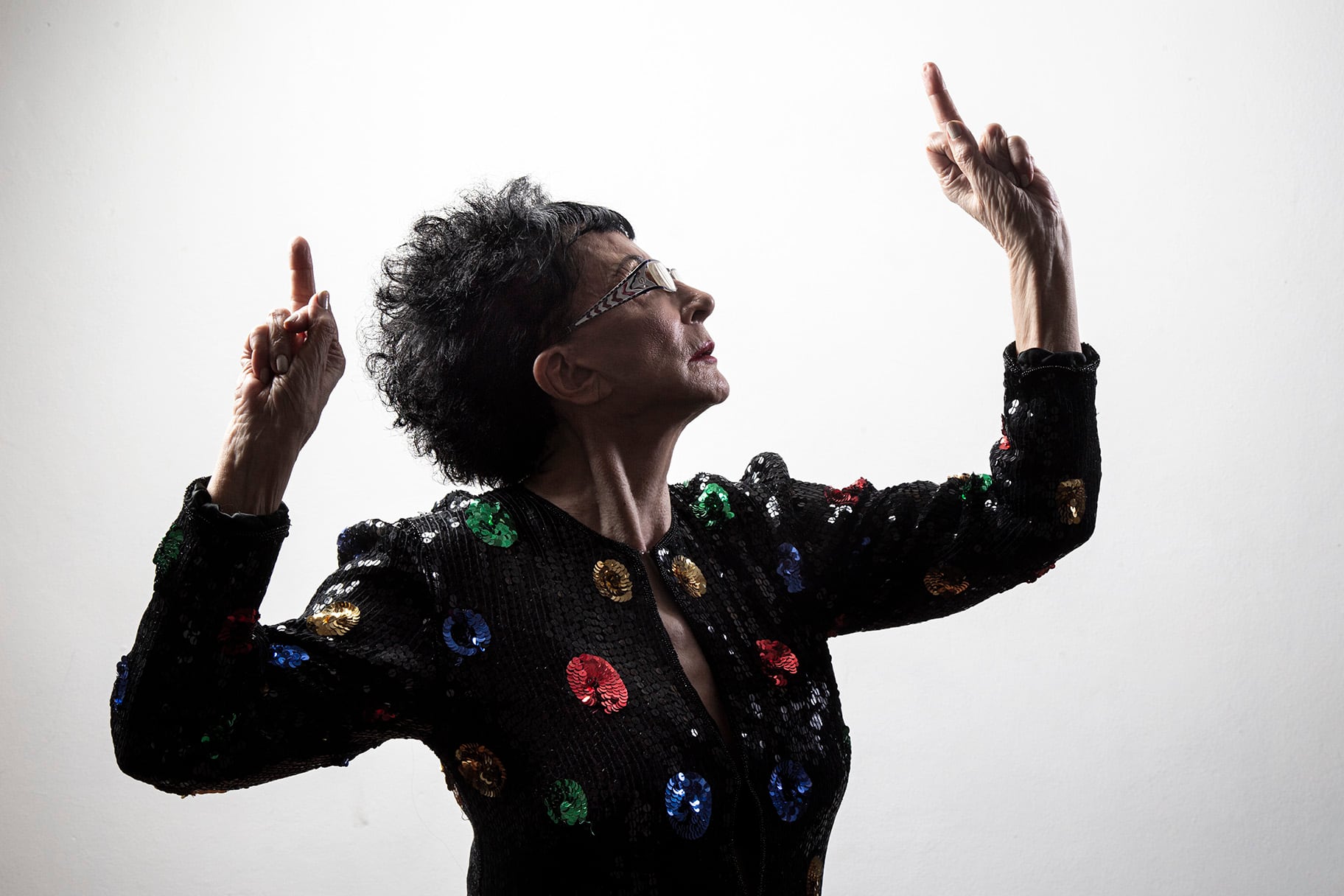 Un gesto de Esther Díaz para dar cuenta del peso relativo de una prohibición.