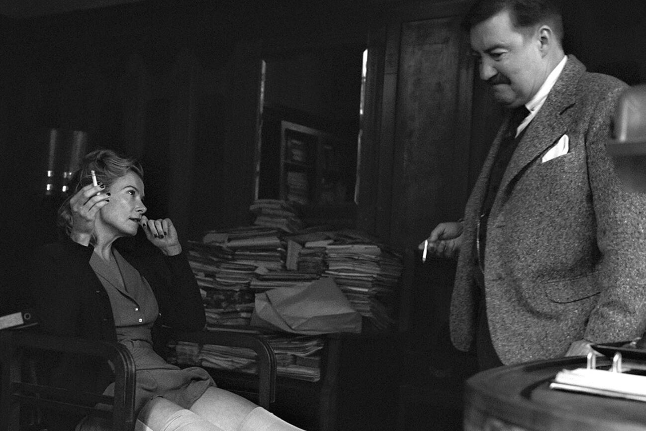 No resulta fácil la vida en la Francia ocupada, y el comisario Jules lo sabe muy bien.