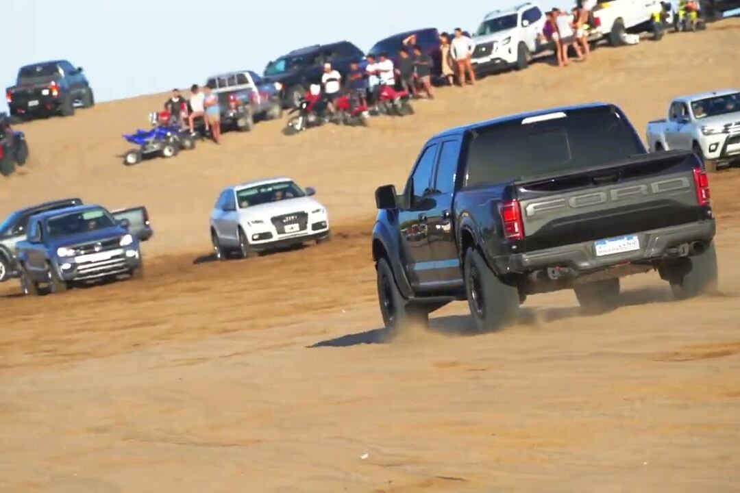 Las irresponsables picadas en los médanos. 