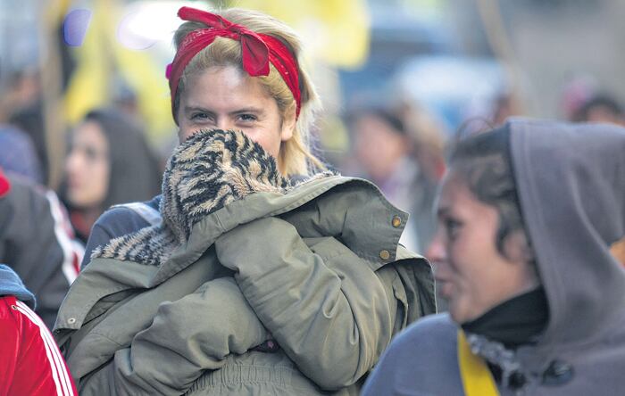 En Buenos Aires, ayer el termómetro llegó a 6,7 grados pero en la madrugada había bajado a -2,4 de sensación térmica.