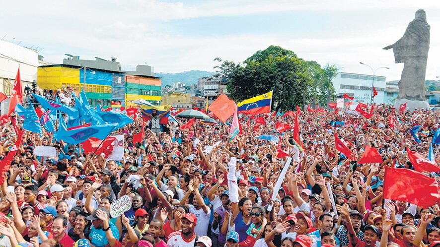 Multitudinario acto de cierre de campaña del oficialismo.
