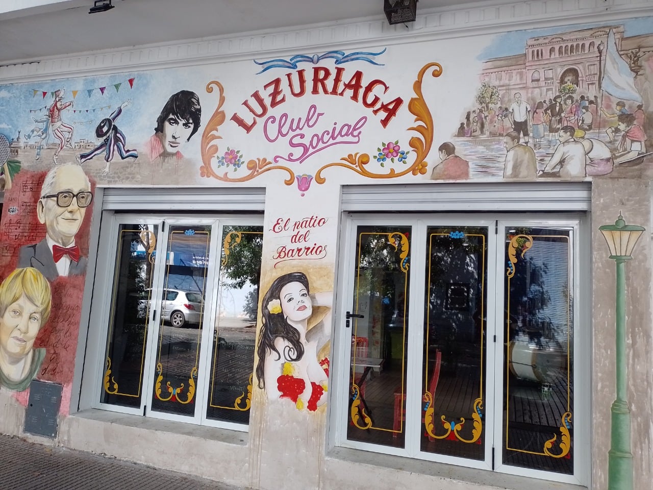 "La salida es colectiva, y es crucial el encuentro con pares", señala Mónica Szalkowicz, gestora del centro cultural.