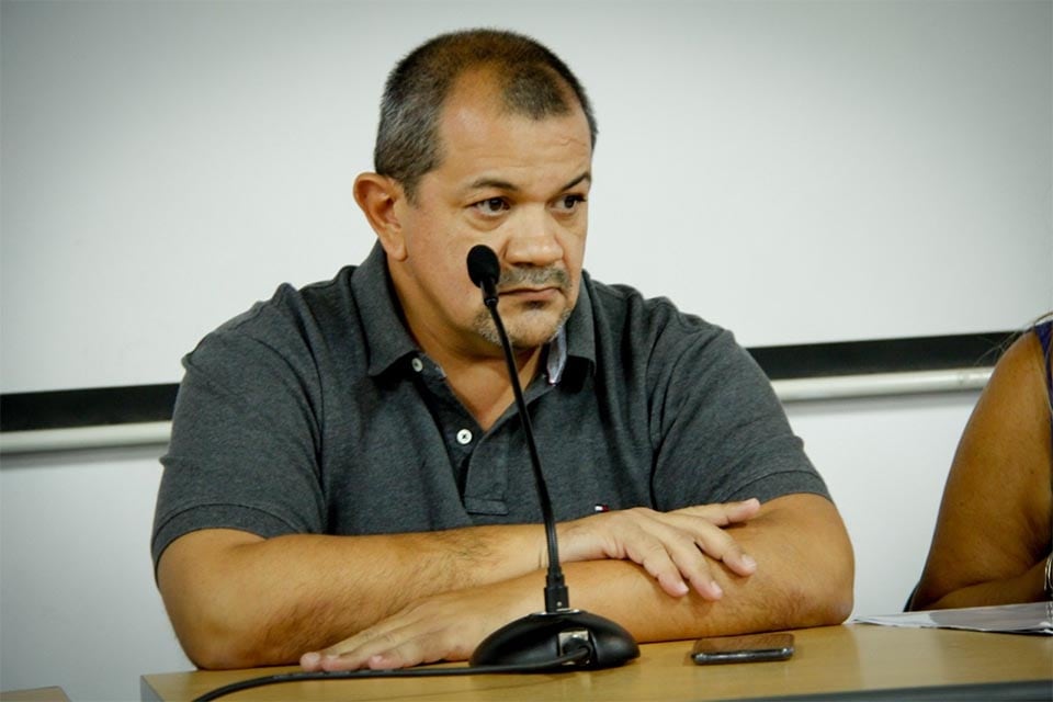 Martín Lucero.
