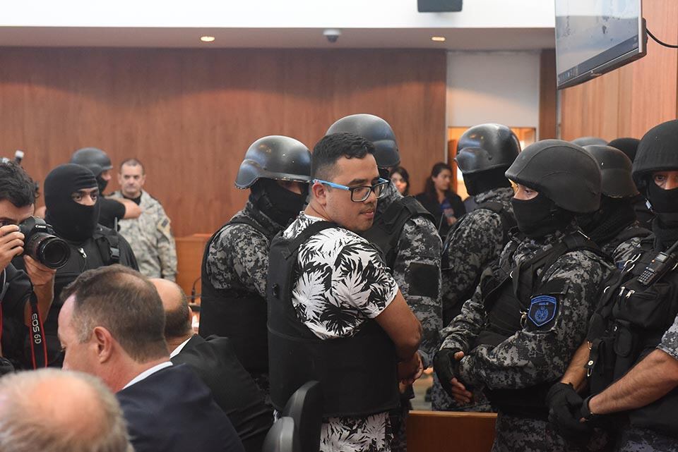 El cartel amenaza con matar penitenciarios si no dejan de "verduguear a Guille Cantero".