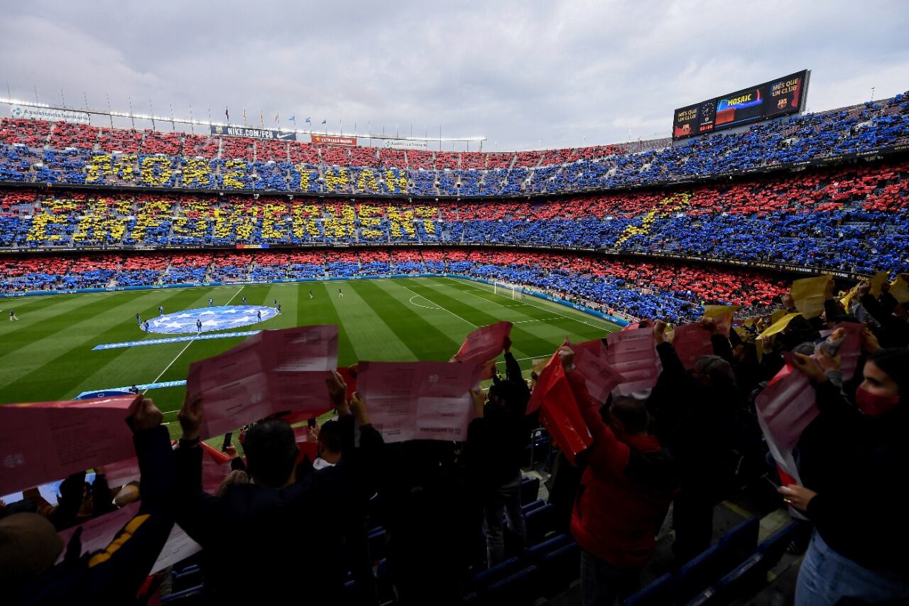 "More than empowerment", la frase formada en la tribuna del Camp Nou