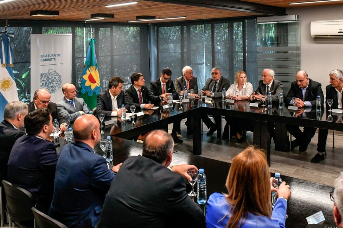 Massa estuvo reunido con directivos de CAME en Lomas de Zamora