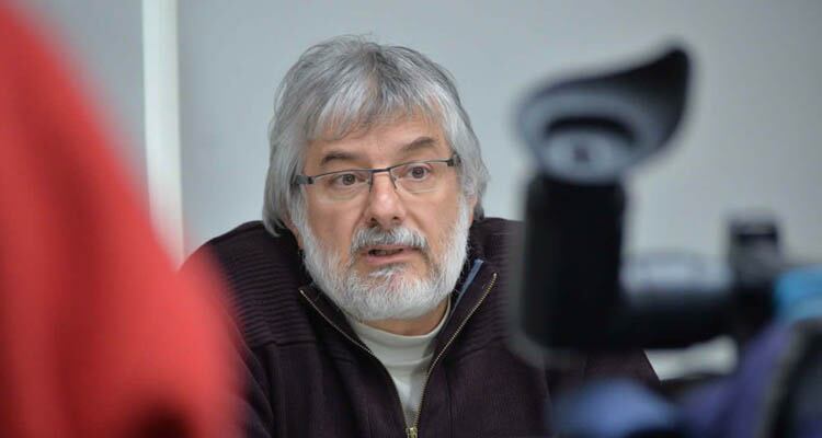 Sánchez, el físico que mandó una carta por la disertación de Ludovica Squirru.