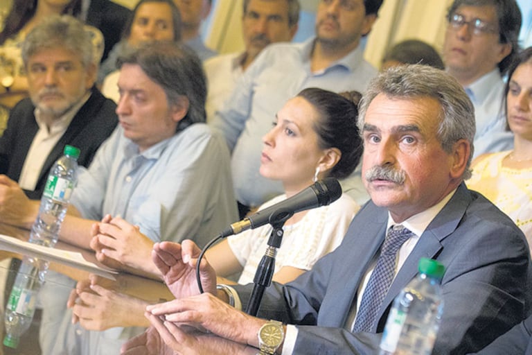 Los bloques del FpV-PJ denunciaron la persecución del Gobierno.