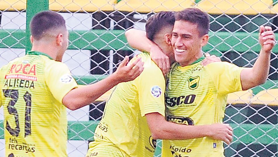 Rojas festeja su gol.