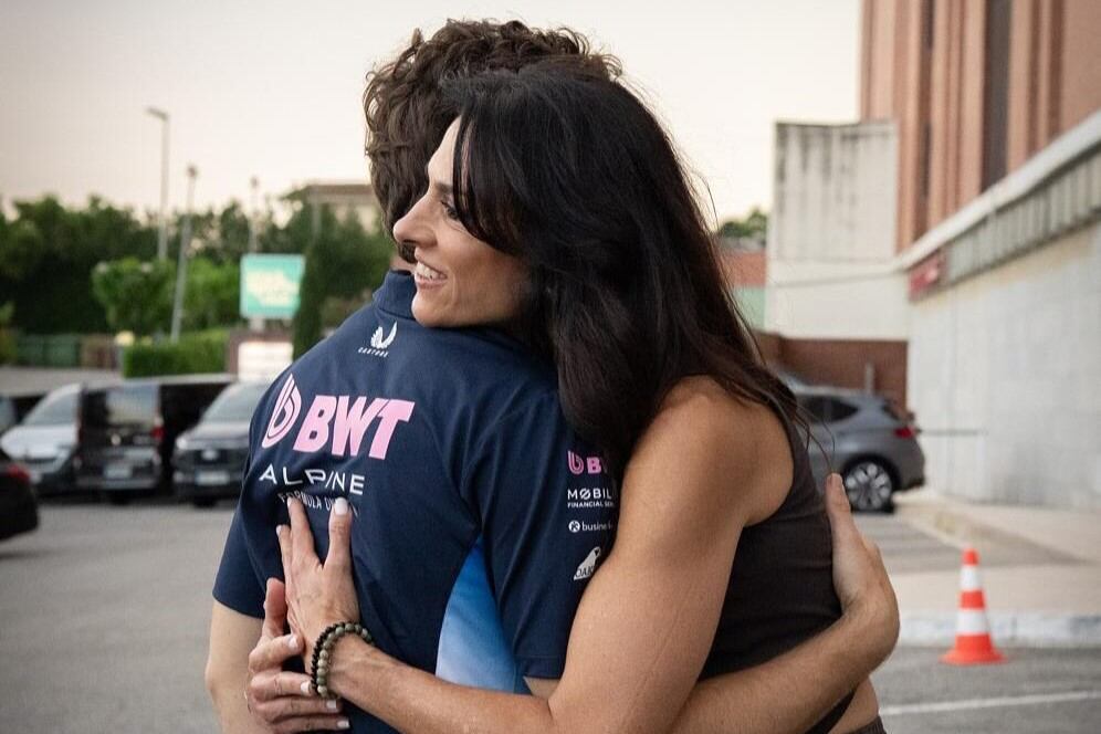Sabatini y Colapinto compartieron un cálido encuentro en el paddock del Gran Premio de España