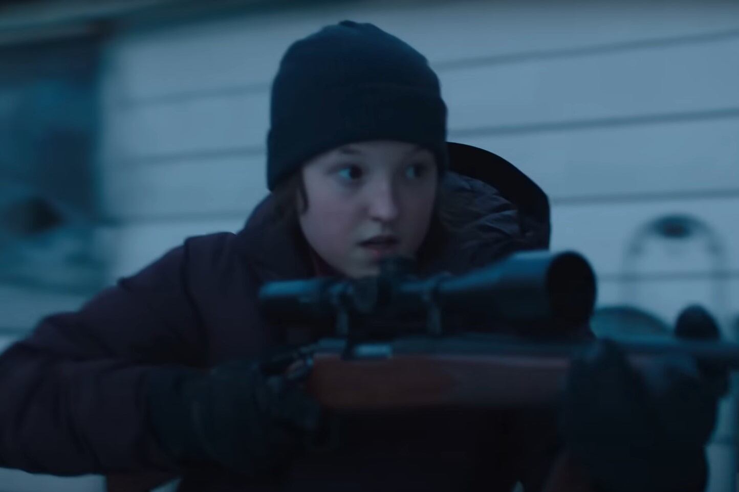 En el adelanto publicado, se la ve a Ellie (Bella Ramsey) continúan acompañando a Joel (Pedro Pascal), quien se encuentra herido. (Foto: HBO/Warner Bros. Discovery).