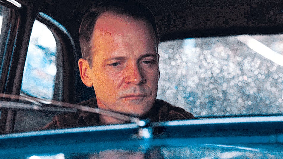 Peter Sarsgaard encarna a Frank Olson en los momentos de ficción de la miniserie documental Wormwood.