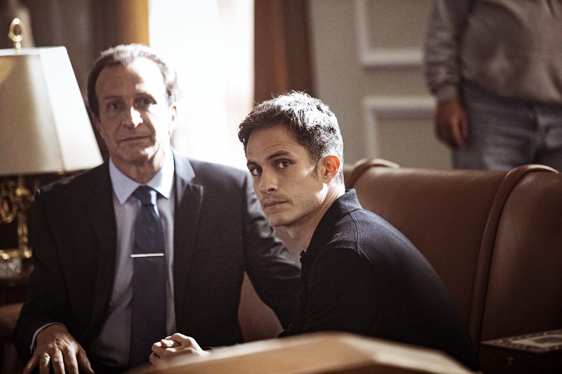 García Bernal es El Pájaro, monje negro de la política.