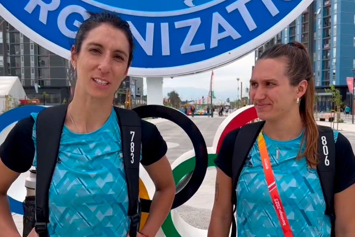 Panteras de la selección femenina de vóleibol en Santiago de Chile.