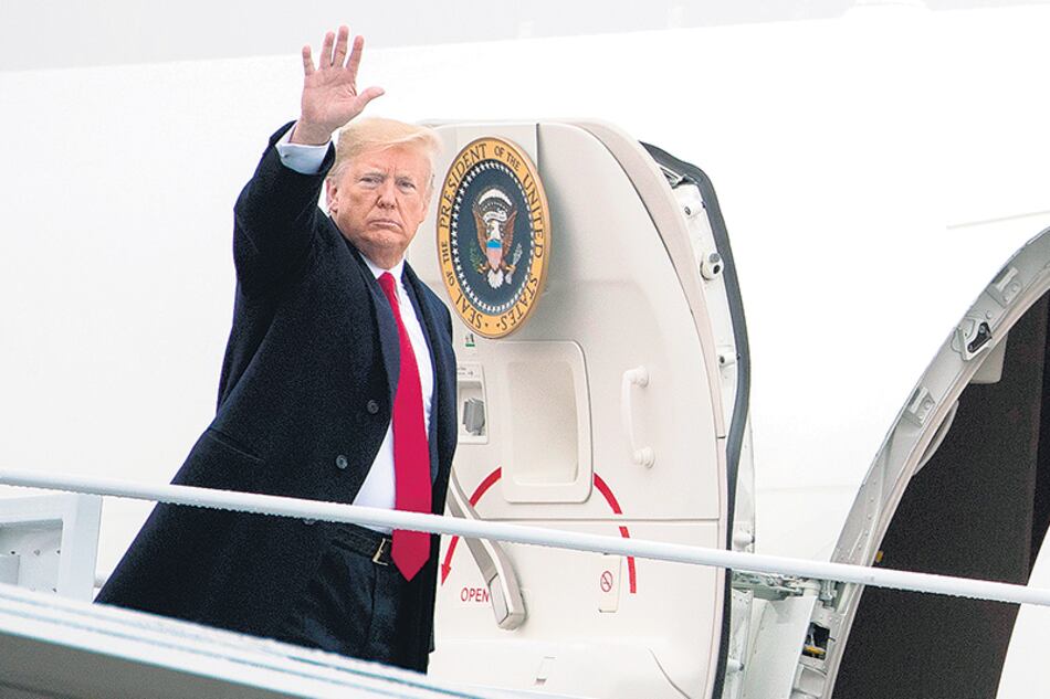 “No sé si están informando de ello, pero hay una gran electricidad en el aire”, dijo ayer Trump en campaña.