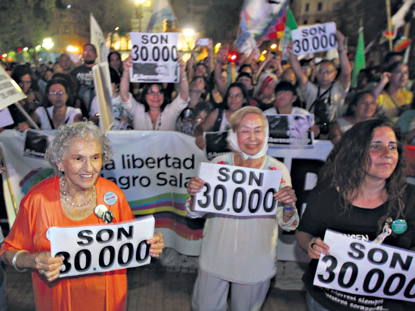 Uno de los mensajes importantes de la jornada es la reivindicación de los 30 mil desaparecidos.