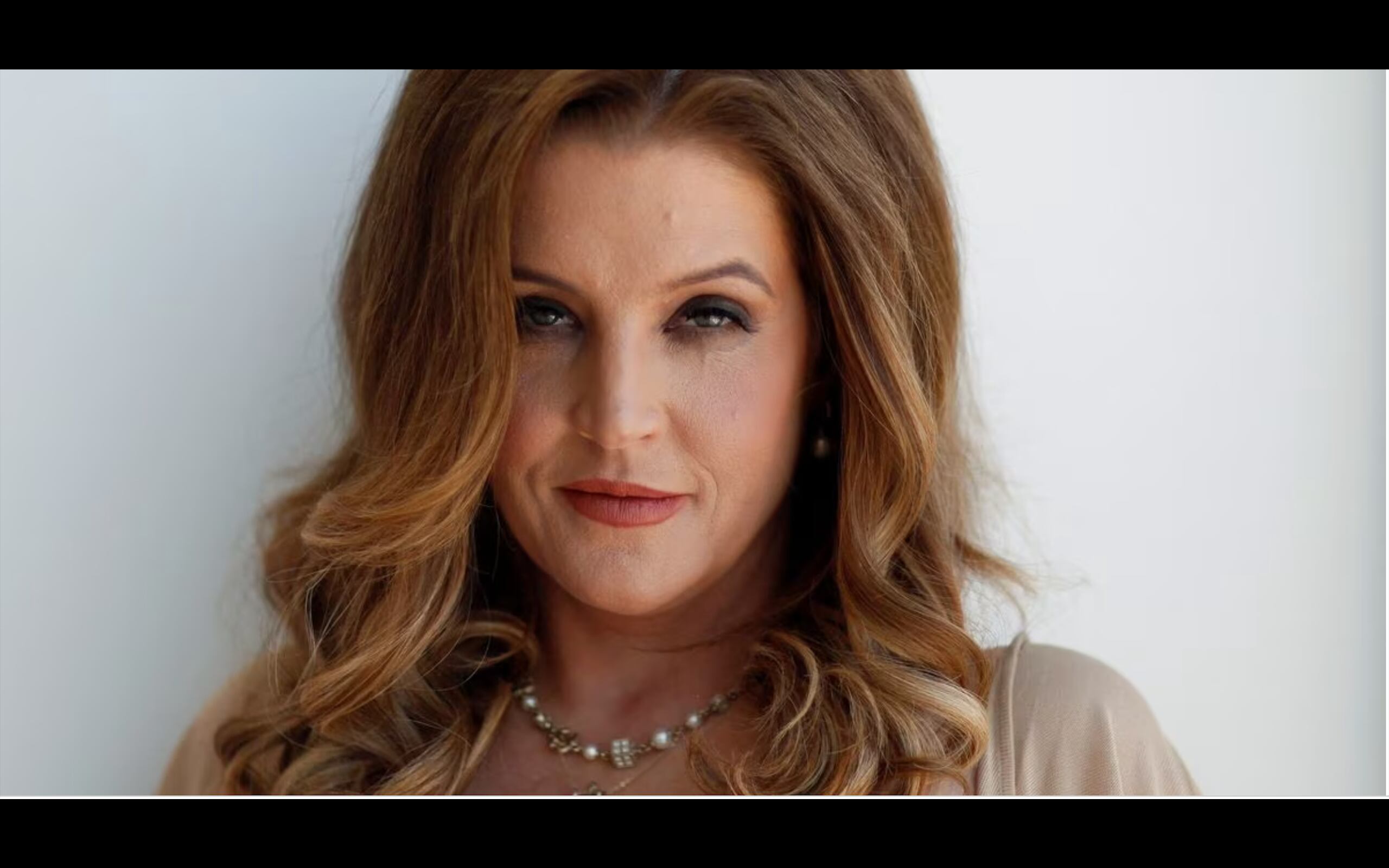 Tras el suicidio de su hijo, Lisa Marie publicó en 2022 un ensayo sobre el duelo