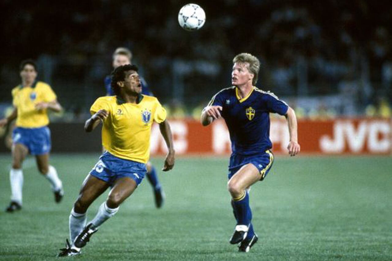 Brasil se impuso 2-1 ante Suecia.