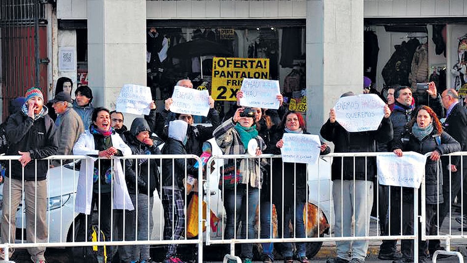 “Andate, caradura”, le gritaron ayer a Vidal.