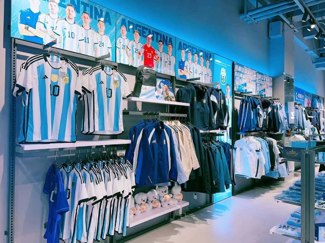 Así es la nueva tienda oficial de la selección argentina en China