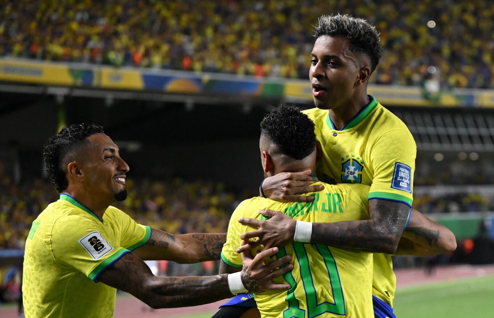 Neymar marcó el cuarto tanto y superó a Pelé como goleador histórico del Scratch