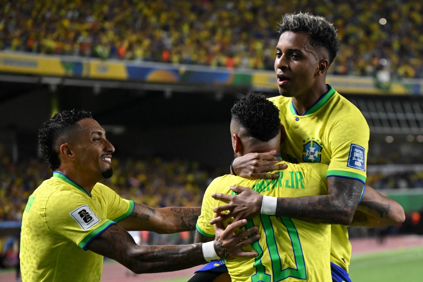 Neymar marcó el cuarto tanto y superó a Pelé como goleador histórico del Scratch