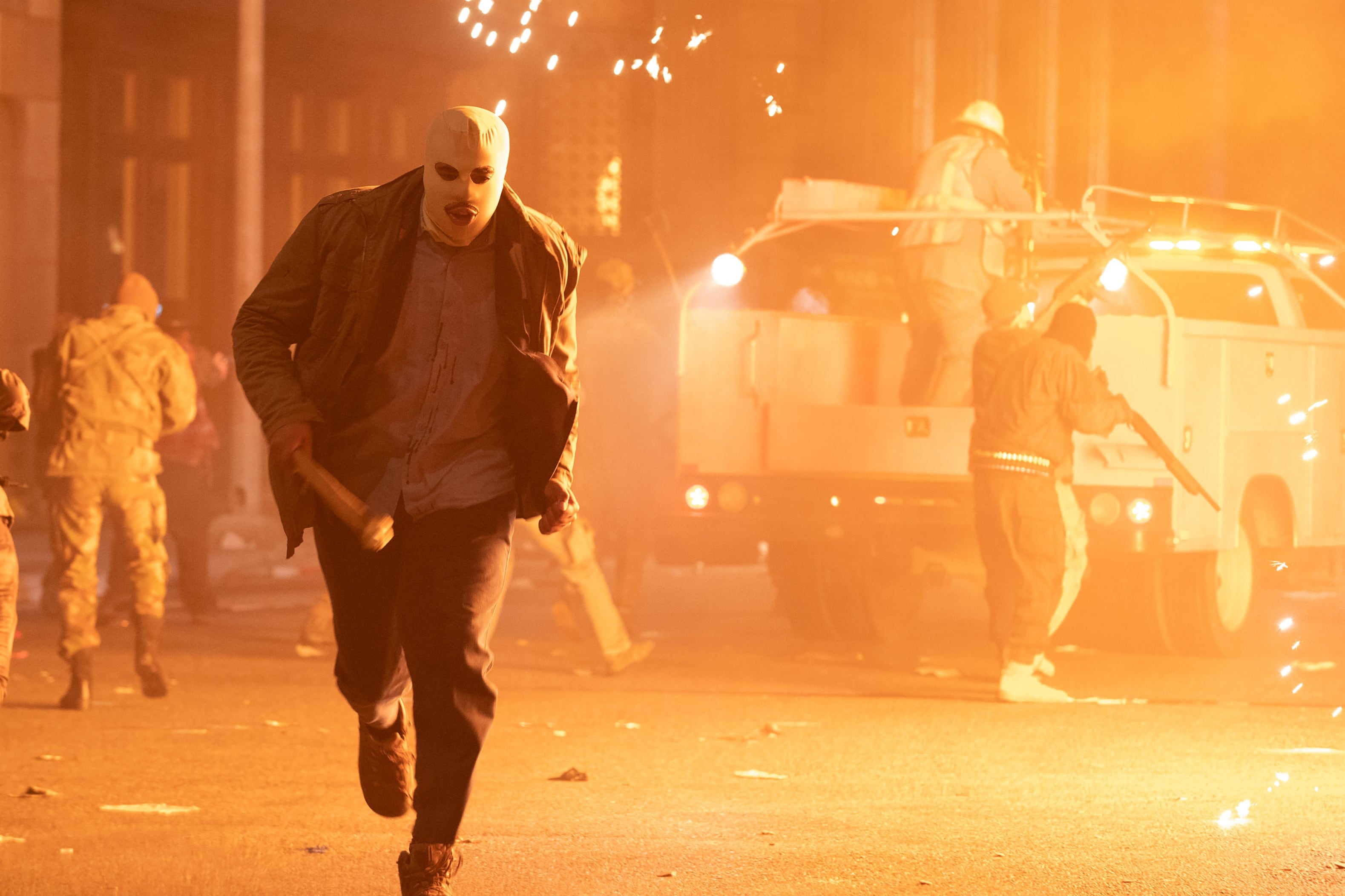 El director mexicano Everardo Gout cuenta de manera simple y directa, al modo del cine de la vieja escuela. 