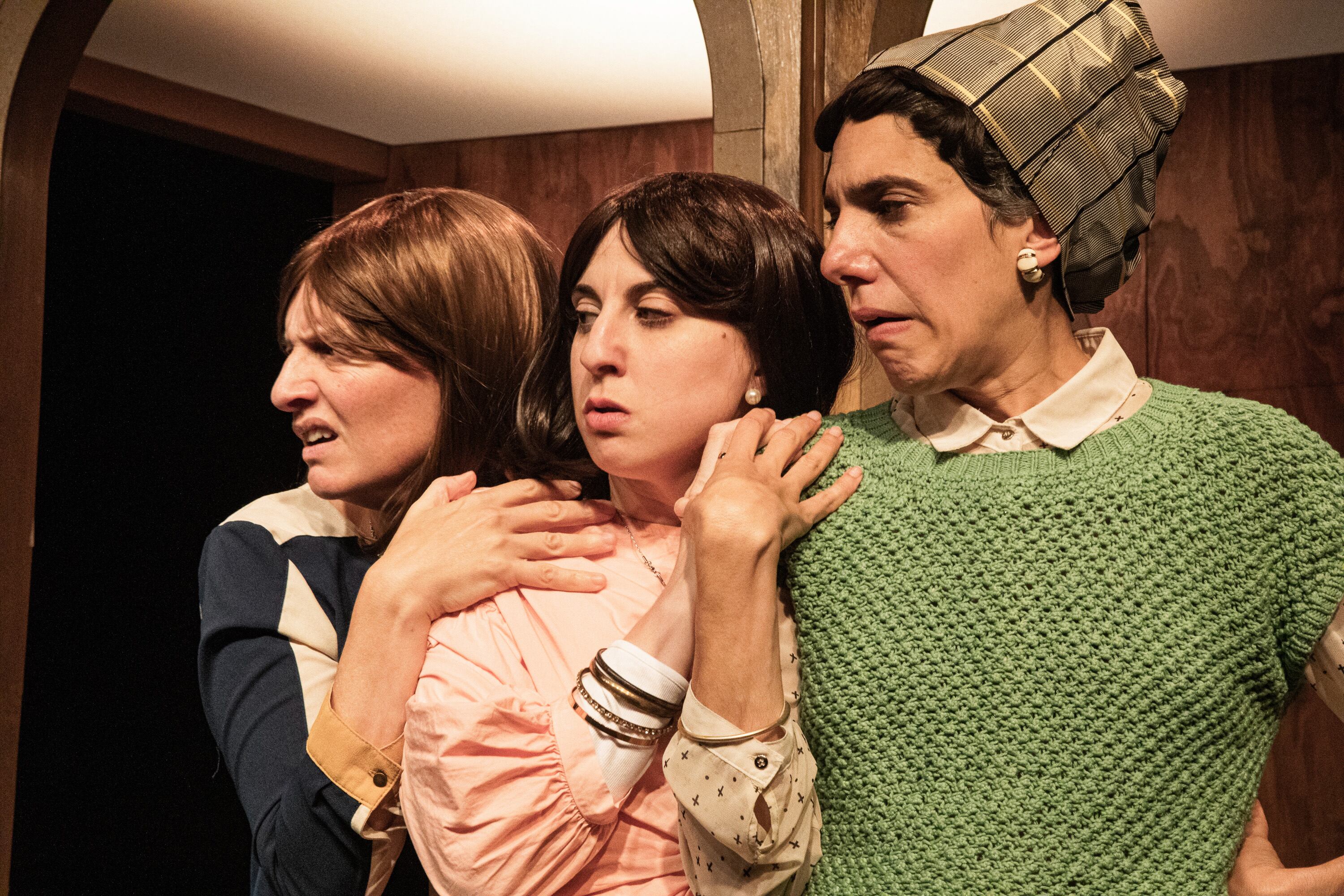 Zippe, Ruth y Tamar son tres judías ortodoxas del Once que ejercen el oficio de casaderas.