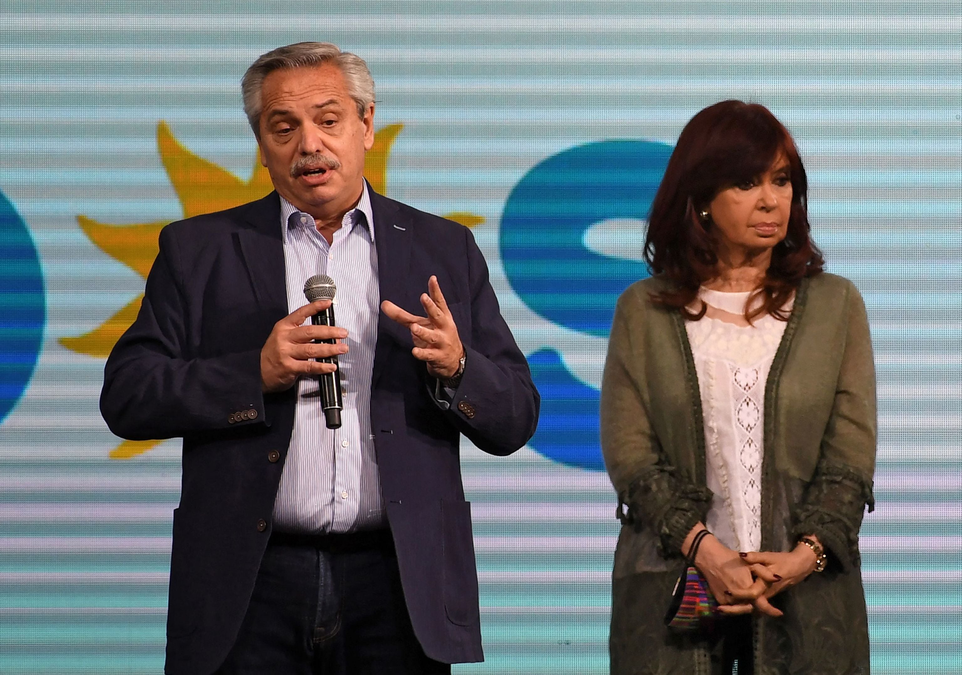La vicepresidenta criticó las maniobras del presidente para decidir la fórmula de candidatos de Unión por la Patria.
