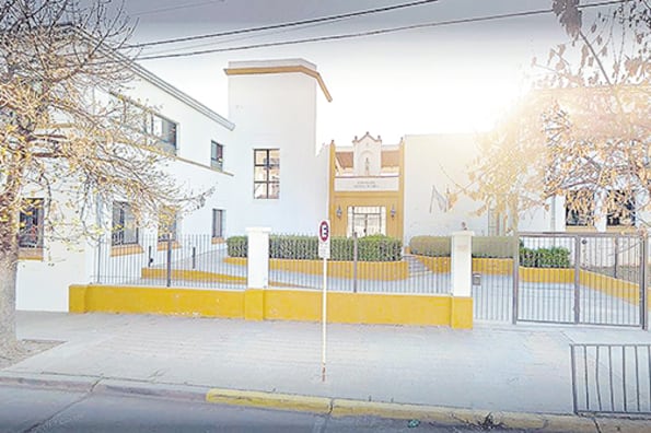 Para el padre del alumno hostigado, la decisión del ministerio “resulta ejemplar”.