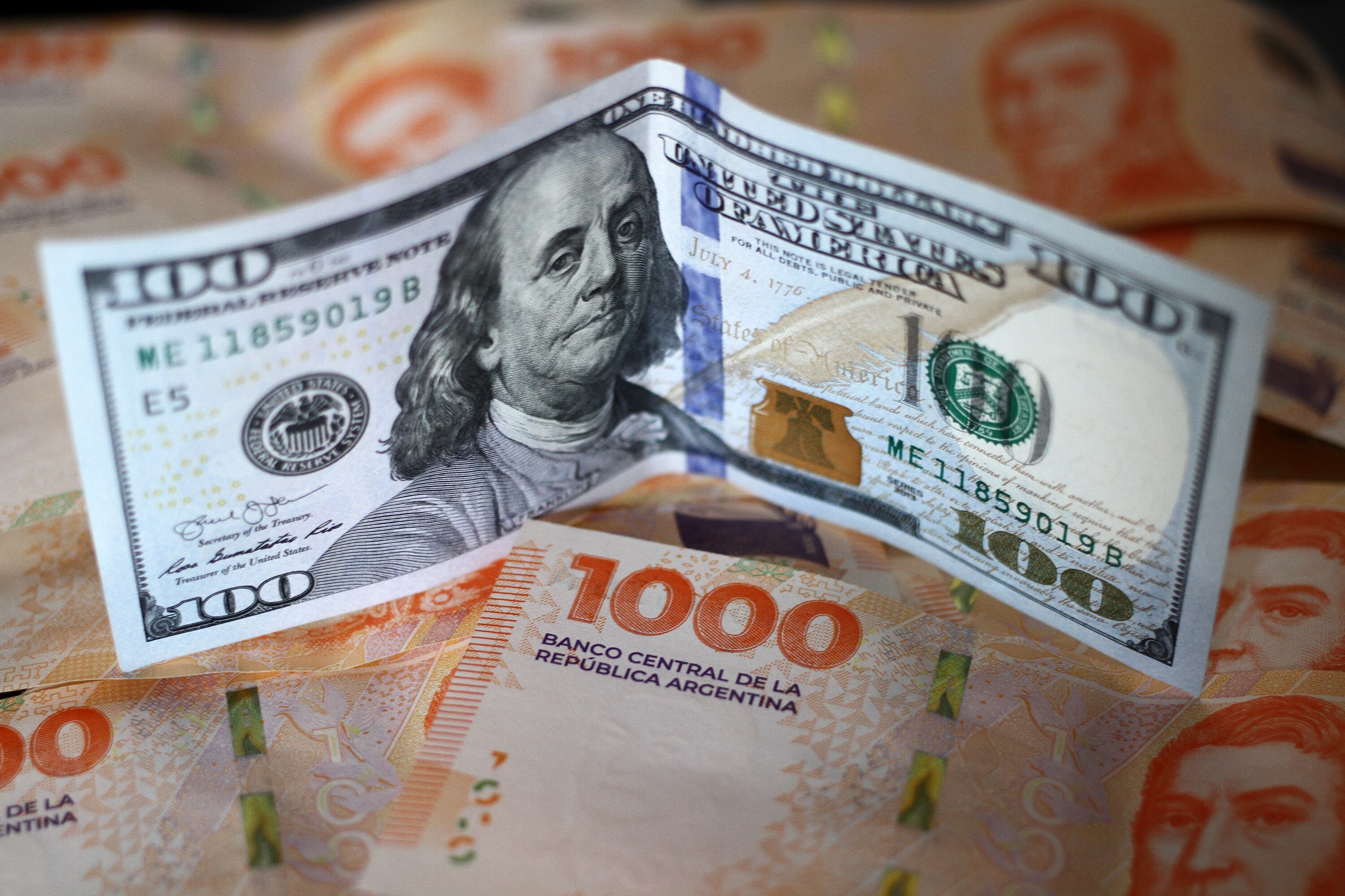 La cotización del dólar y el dólar blue en vivo 