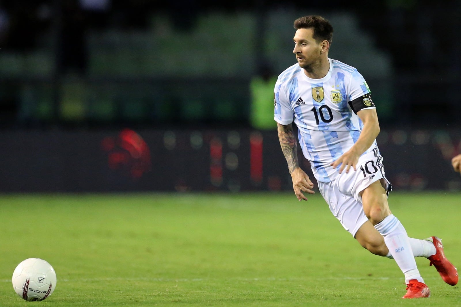 Messi no jugaría la segunda fecha en Bolivia