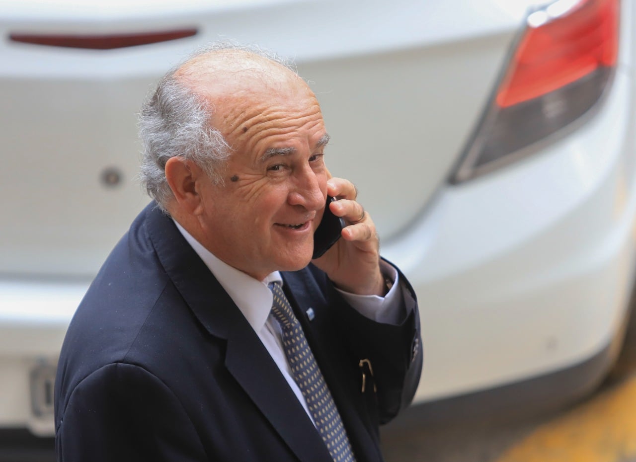 Oscar Parrilli se refirió a un posible diálogo entre Cristina Kirchner y Mauricio Macri.