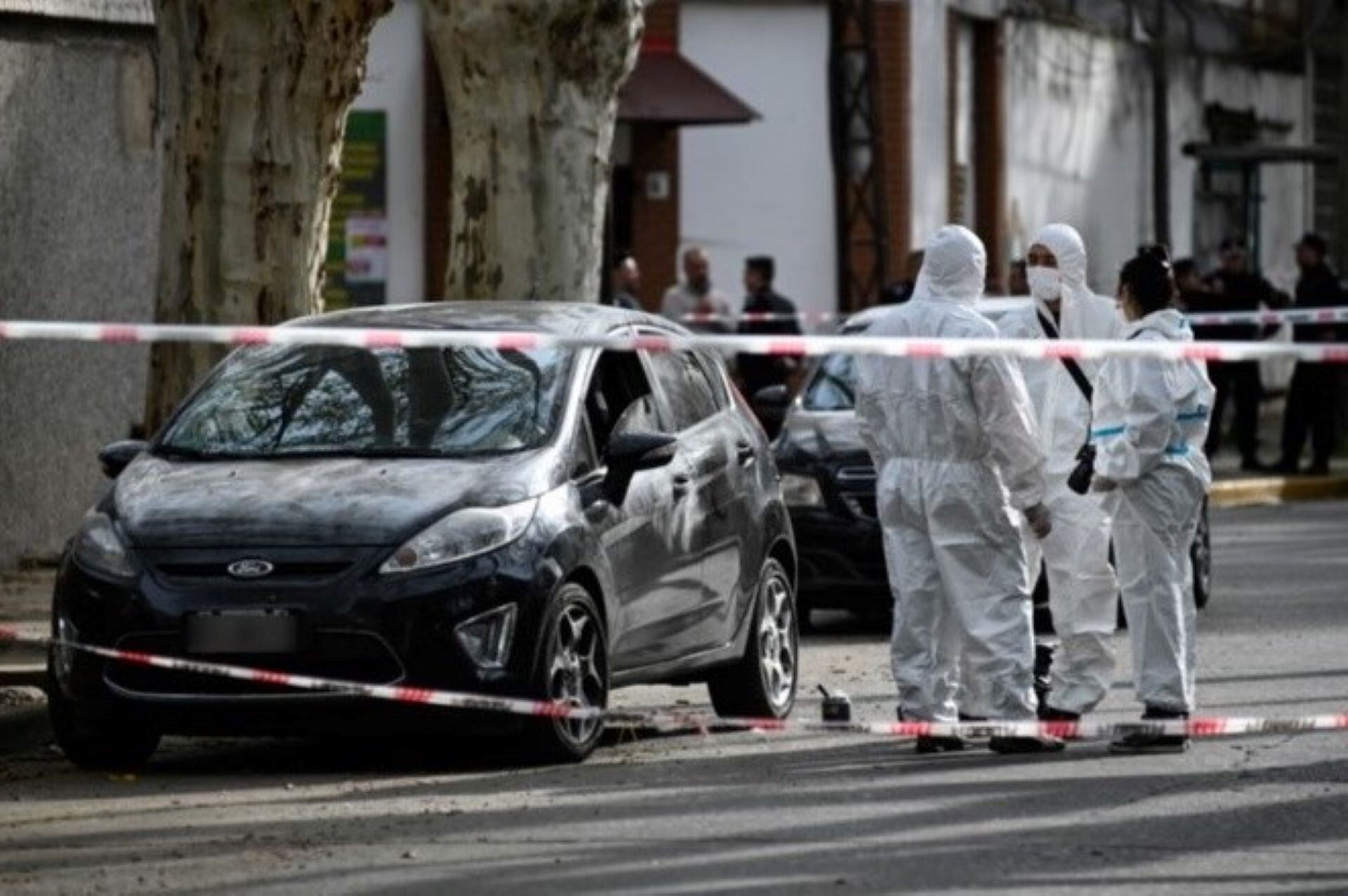 El inspector Cesar Carmona estaba estacionado en la puerta de la Agencia de Investigación Criminal. 