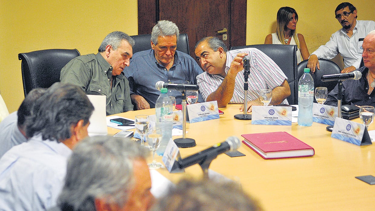 La CGT busca apaciguar las quejas internas con un rol más activo.