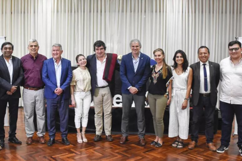 Presentación de "un diciembre a toda fiesta"