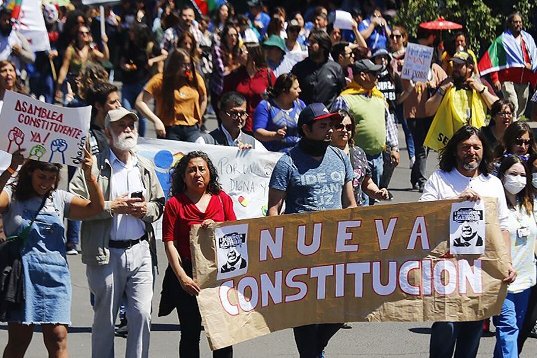 La reforma constitucional encabezo las demandas de la protesta en las calles de Chile.