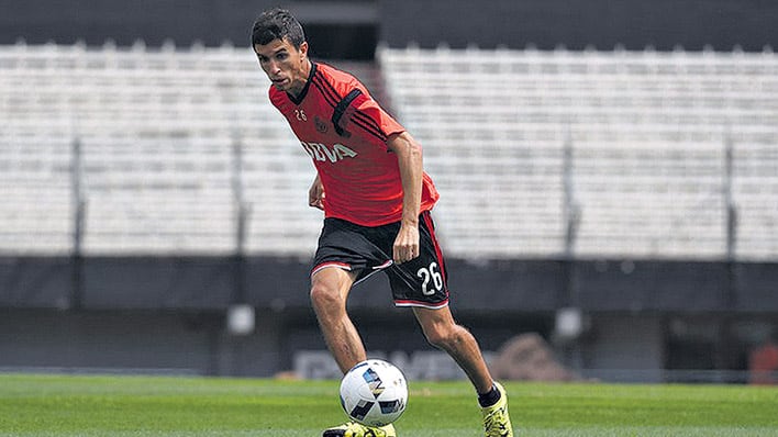 El ex Gimnasia trabajó ayer en Ezeiza a la par de sus compañeros.