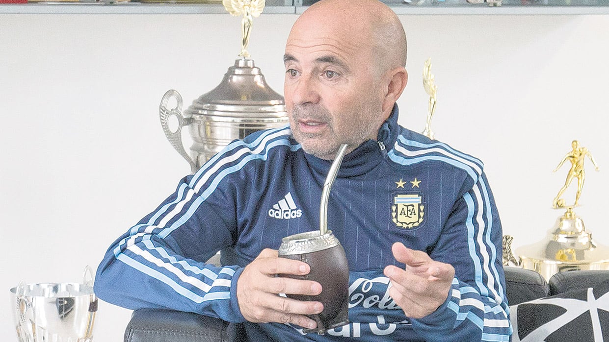 Pavón y Belluschi son dos debutantes en el ciclo de Sampaoli.