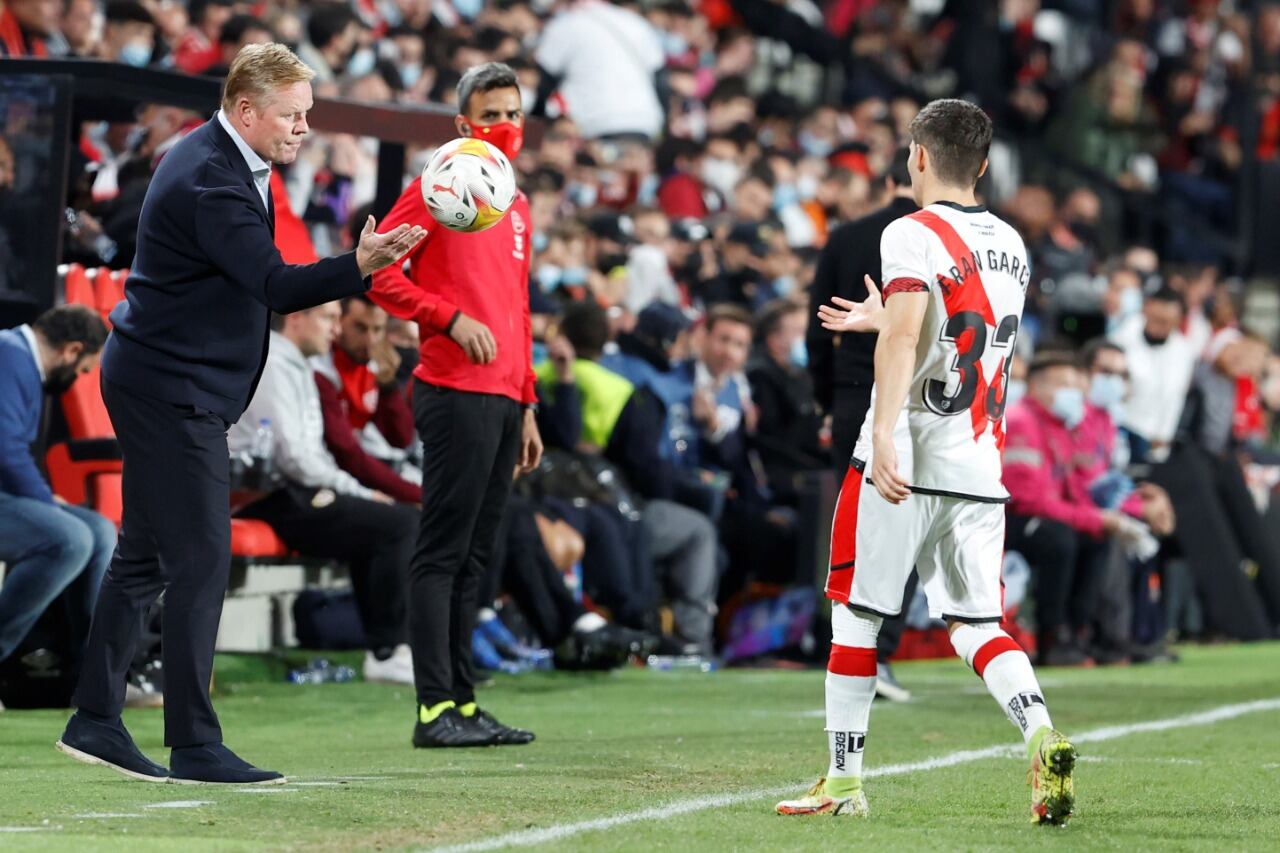 Koeman durante el encuentro ante Rayo Vallecano