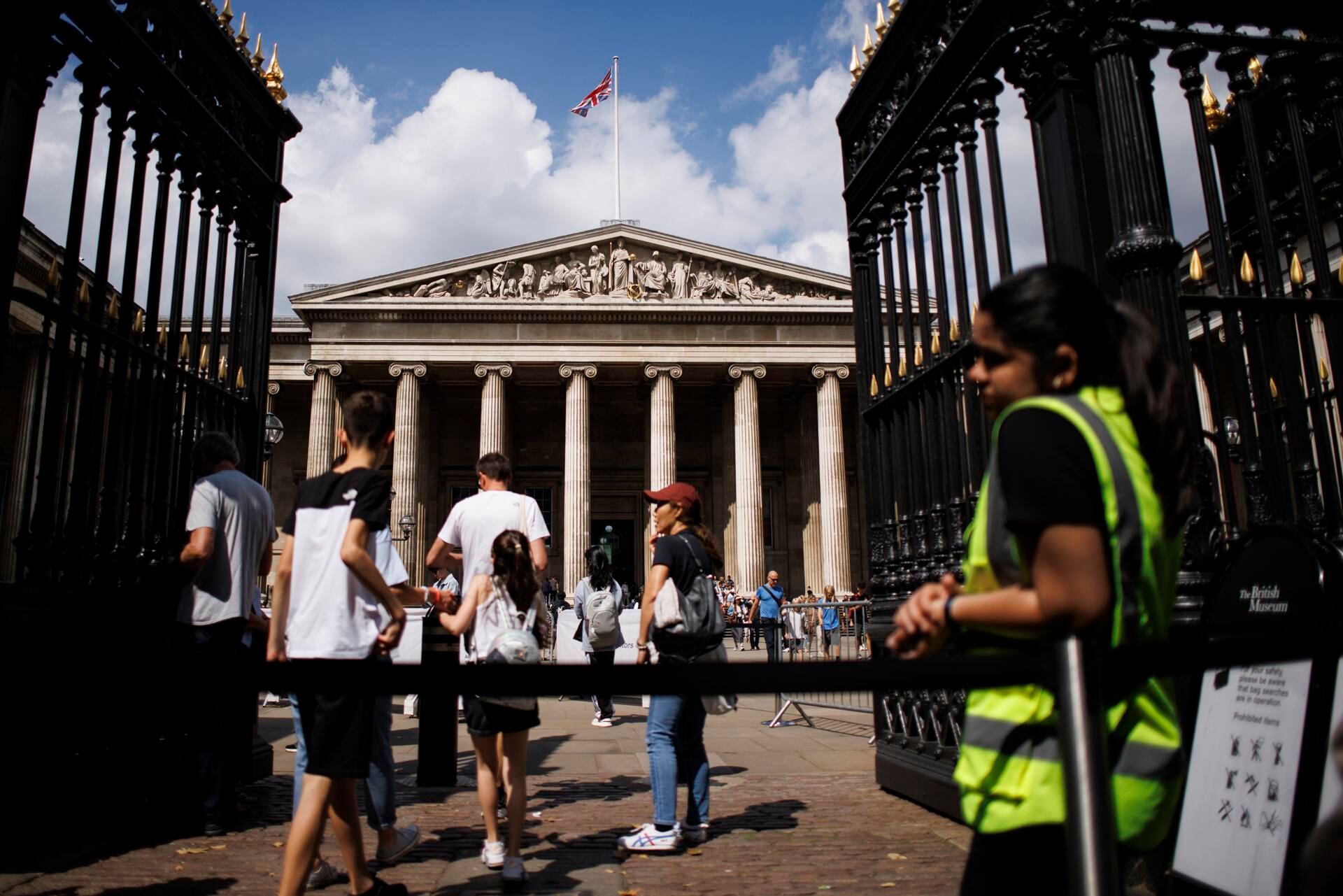 Robaron "unas 2.000" piezas, confirmó el presidente de del Museo Británico