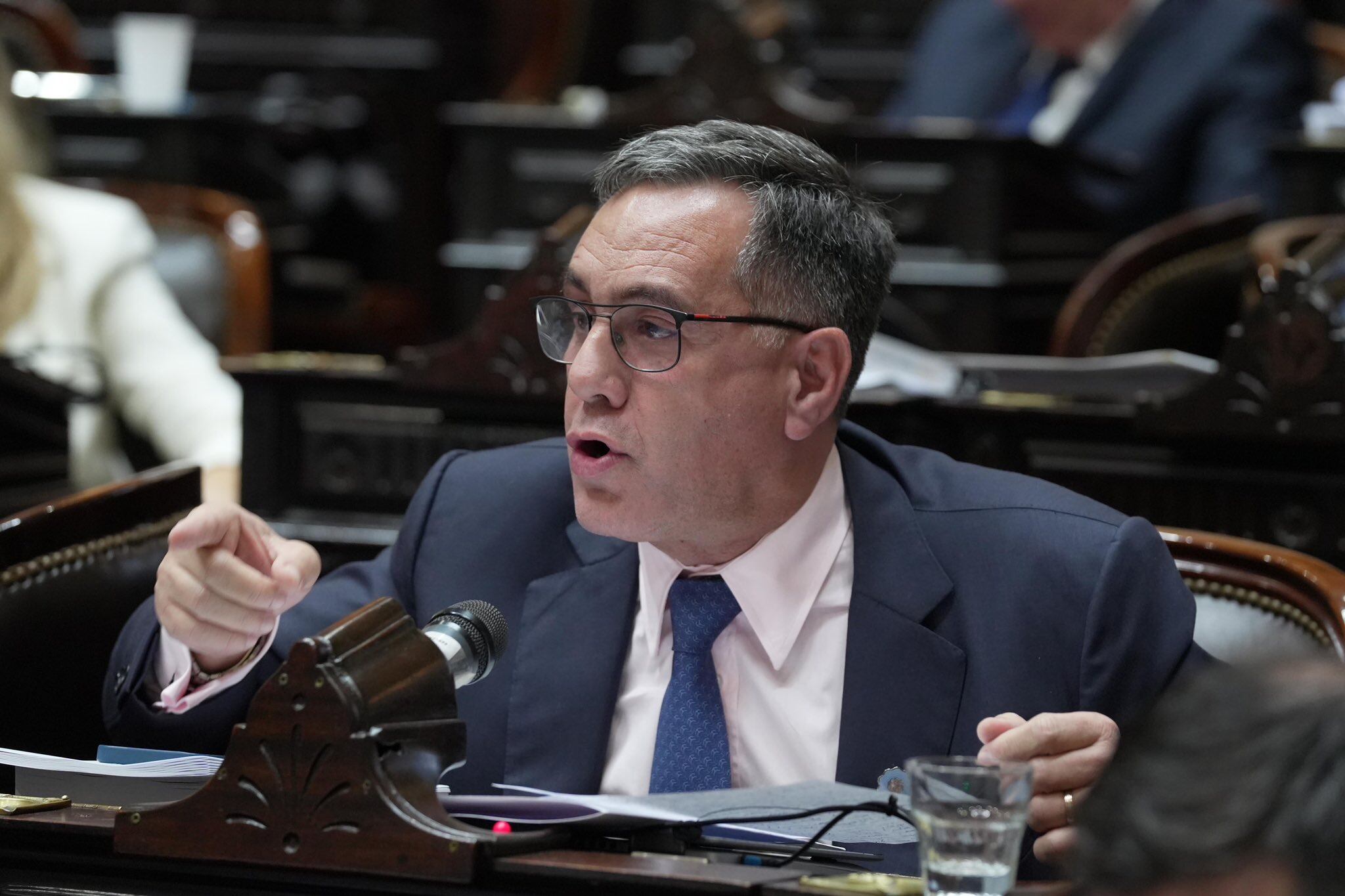 Media sanción en Diputados a la Ley Finocchiaro