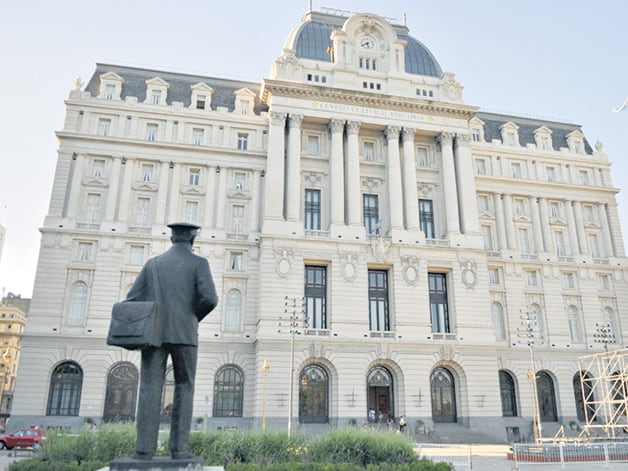El caso del Correo fue el que más afectó la imagen presidencial.