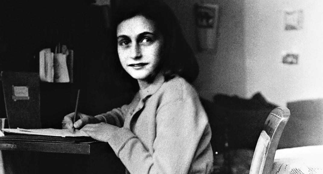 “Al escribir me libero de todo, mi pesar desaparece y mi valor renace”, anotó Ana Frank en su diario.