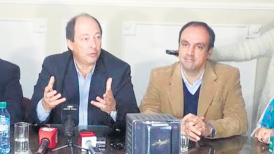 Sanz aspira a que Negri reemplace a Corral en el Comité Nacional de la UCR.