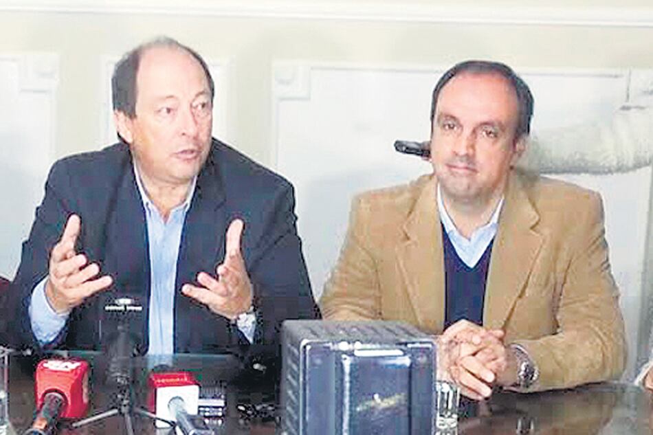 Sanz aspira a que Negri reemplace a Corral en el Comité Nacional de la UCR.