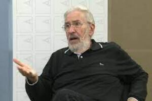 Atilio Borón es uno expositores en el 1º Foro Antifascista.