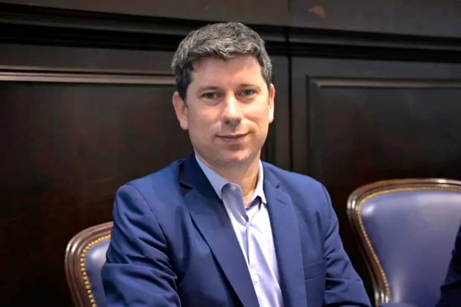 Pablo Domenichini, en su banca en la Cámara Baja bonaerense. 